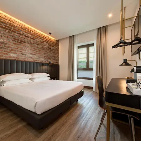 Hotel Western Tritone