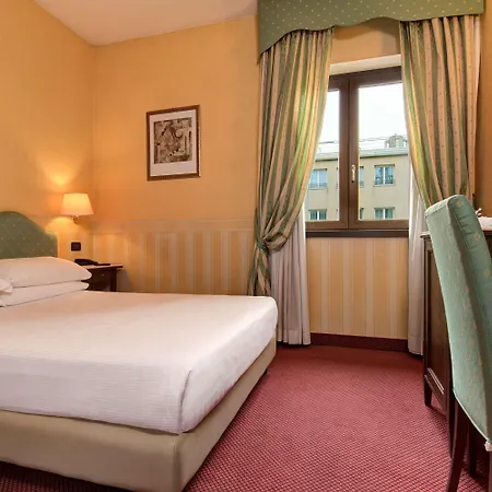 Western Tritone Hotel